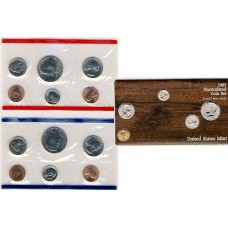 United States Mint UNC coinset 1985 P and D